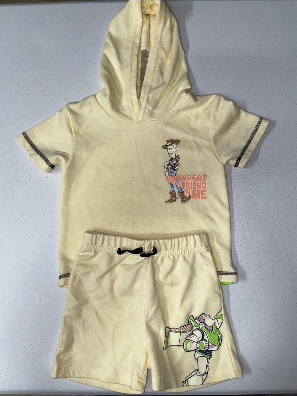 Disney/Pixar: Toy Story Yellow Shirt/Hoodie/Shorts Toddler Outfit (2T)